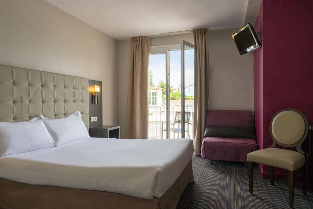 Hotel The Originals Perpignan Sud Le Grillon D'Or Le Boulou Habitación foto